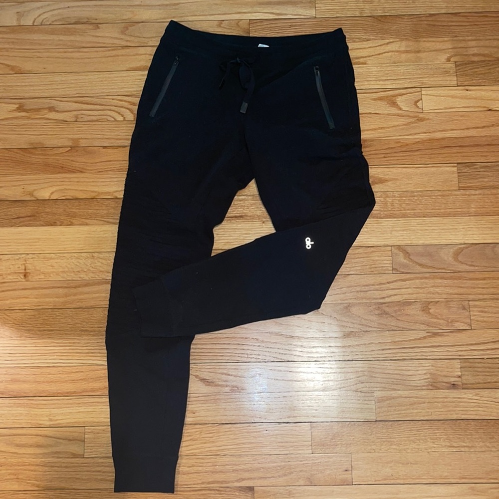 Alo moto joggers
